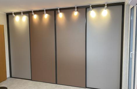 #Cabinet#Schiebetüren#Goldbeige#Beleuchtung#Stauraum#Kieppe#Citystore #Cabinet#Schiebetüren#Goldbeige#Beleuchtung#Stauraum#Kieppe#Citystore