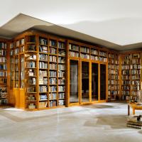 Anspruchsvolle Bibliotheken nach Maß in den verschiedensten Stilrichtungen, allen Maßen und top geplant - Einbauschränke bei Kieppe als Eckvariante mit Klassik Bibliothem
